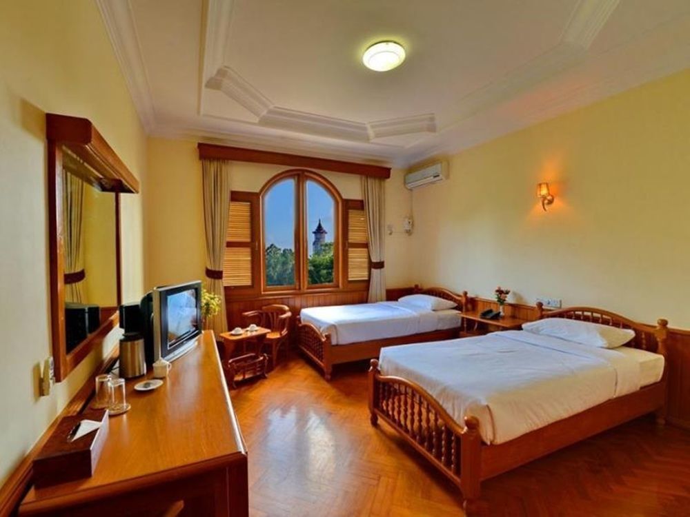 Win Unity Hotel Pyin Oo Lwin Exteriör bild