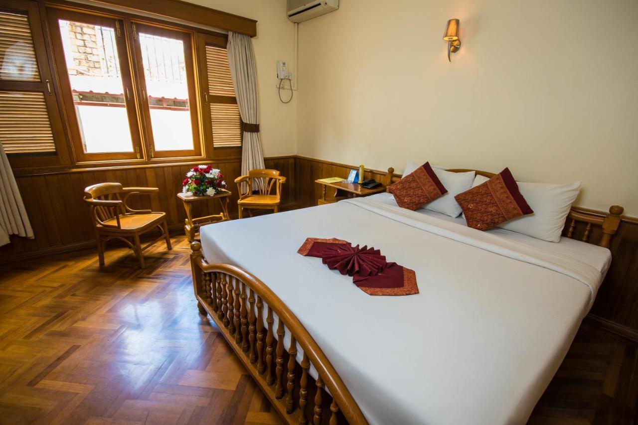 Win Unity Hotel Pyin Oo Lwin Exteriör bild